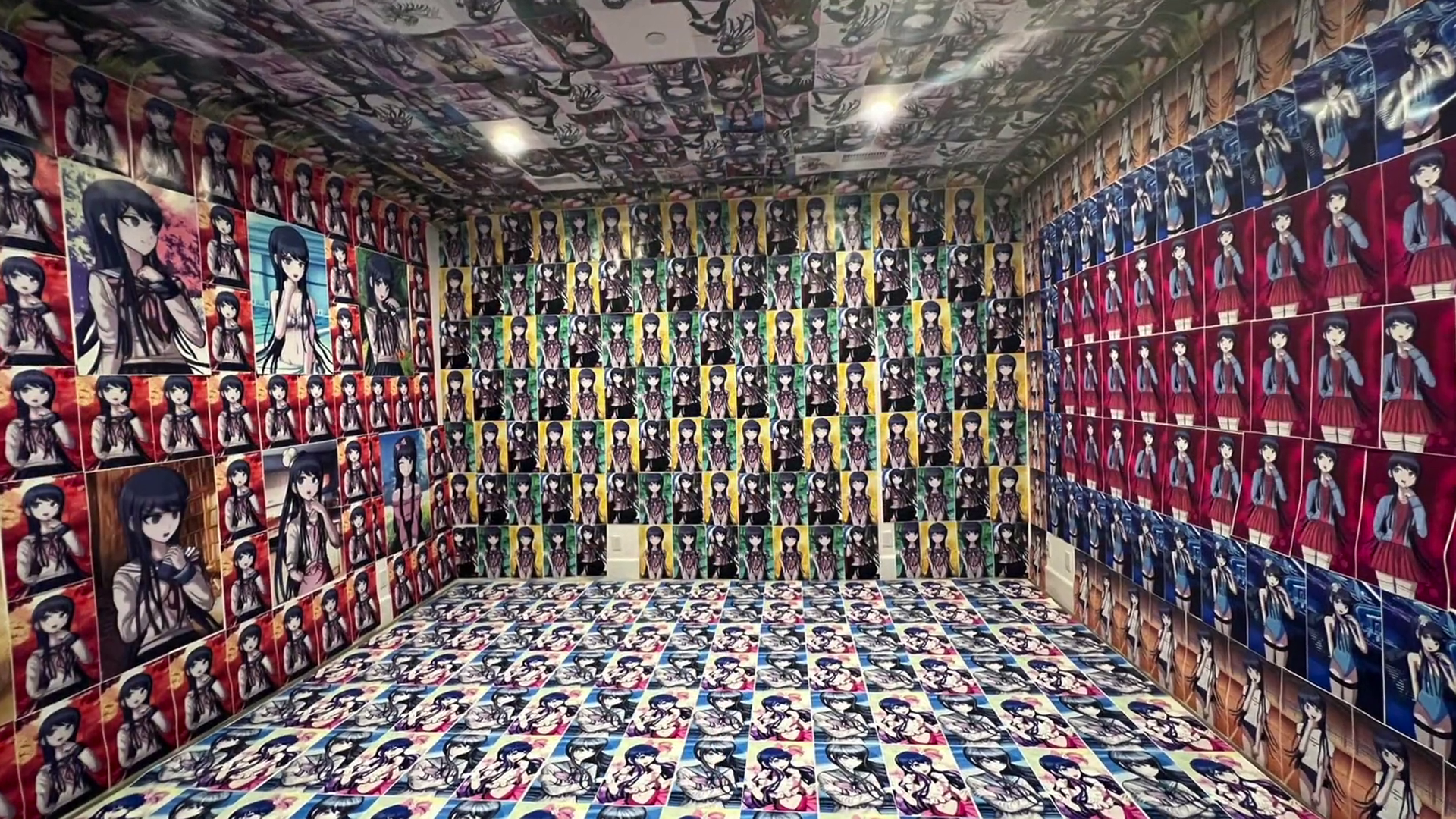 等身大パネルと一緒にお出かけは序の口、「教会」まで作ってしまう