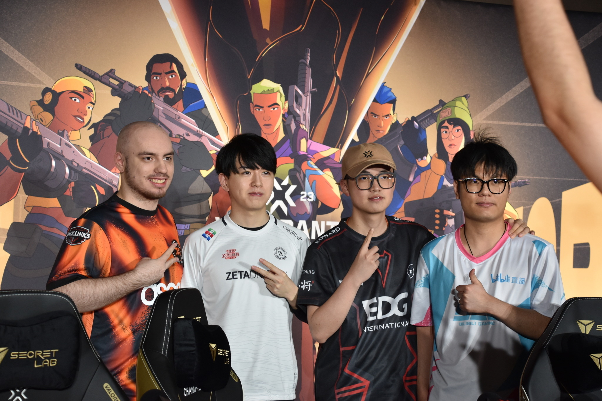 ZETA DIVISION・Laz「LCQではベストな形を見つけられた」―VALORANT Champions 2023への意気込みを語る... FNATIC・Boasterも記者会見に乱入 | RUGs（ラグス） Supported by intel