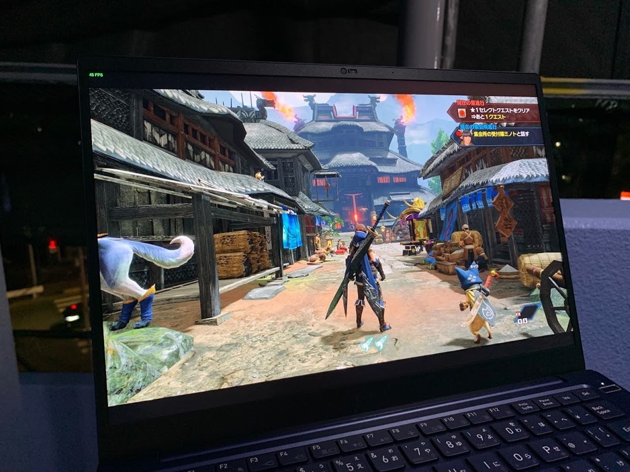 驚異の940g！日常に溶け込むコンパクトデザイン「dynabook R8」で