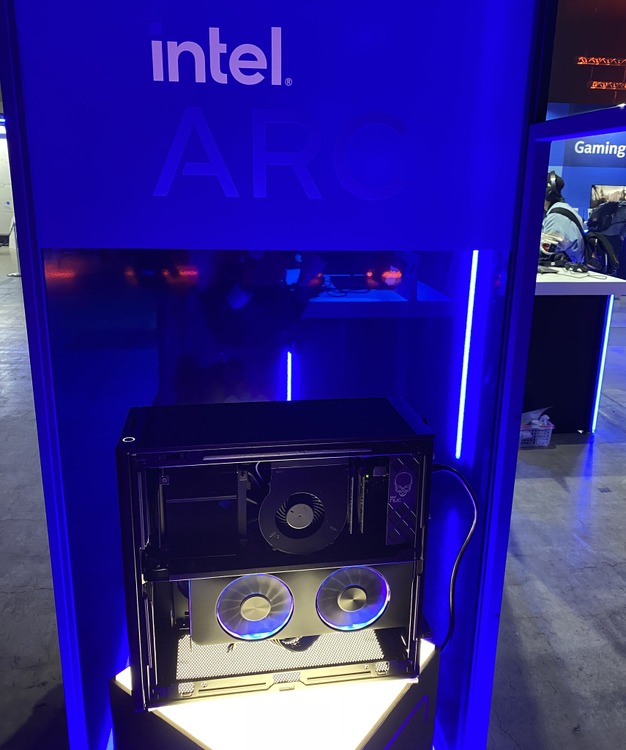「Intel」ブースでは“カスタマイズの楽しみ”が押し出されていた！「7ORDER」カスタムPCも展示【DreamHack Japan 2023】