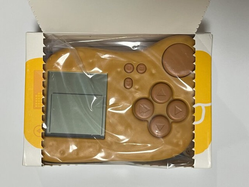 中国マクドナルドのチキンナゲット型『テトリス』専用ゲーム機を開封レビュー！発売の背景も徹底考察してみると…