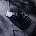 ゲーミングマウスは大軽量化時代へ！わずか49gの「Razer Viper Mini