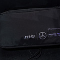 Stealth 16 Mercedes-AMG Motorsport付属のポーチ